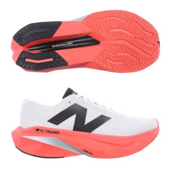 New Balance FuelCell SC Trainer v3 (2E)